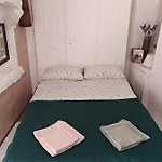 Hobbit House * 卢本尼彻