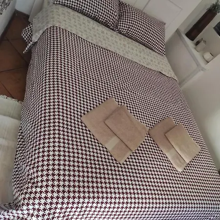 Hobbit House Apartment *