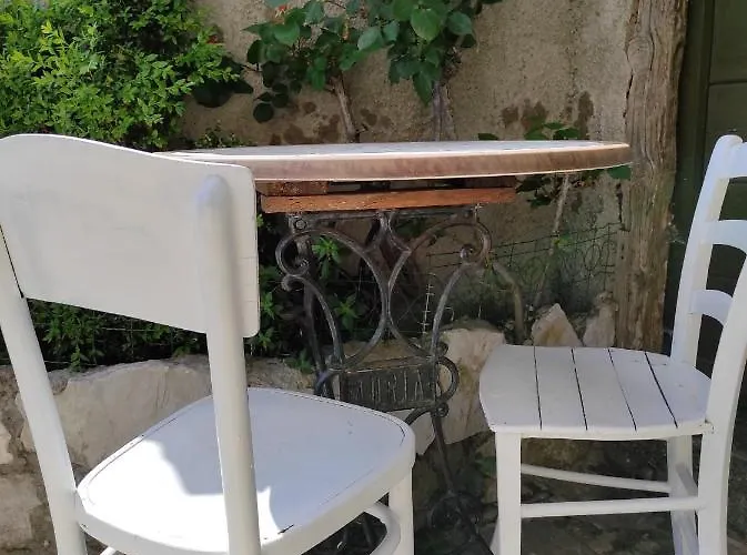 Apartament Hobbit House